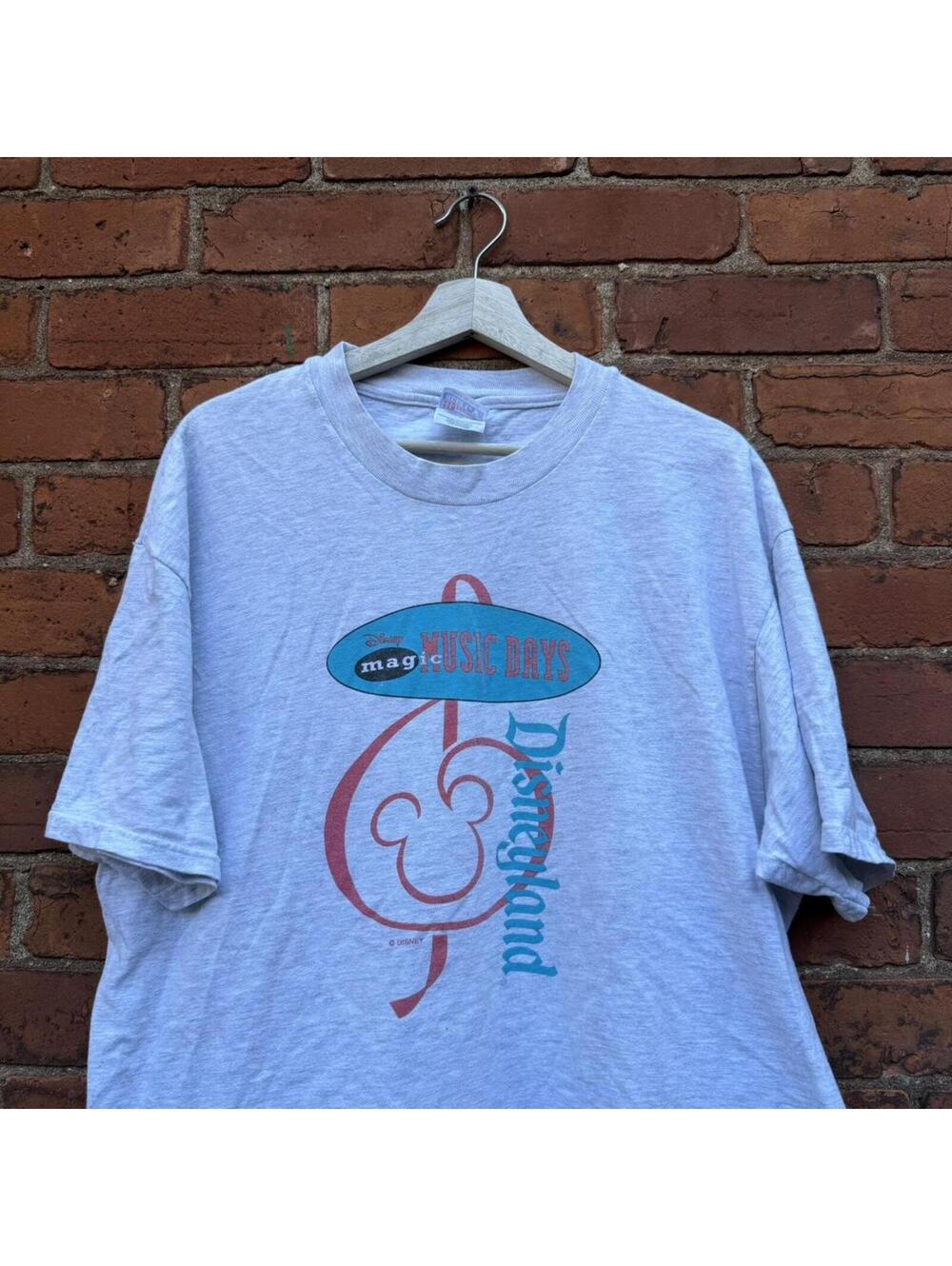 Vintage Disneyland magic music days t shirt 90s/00s XL